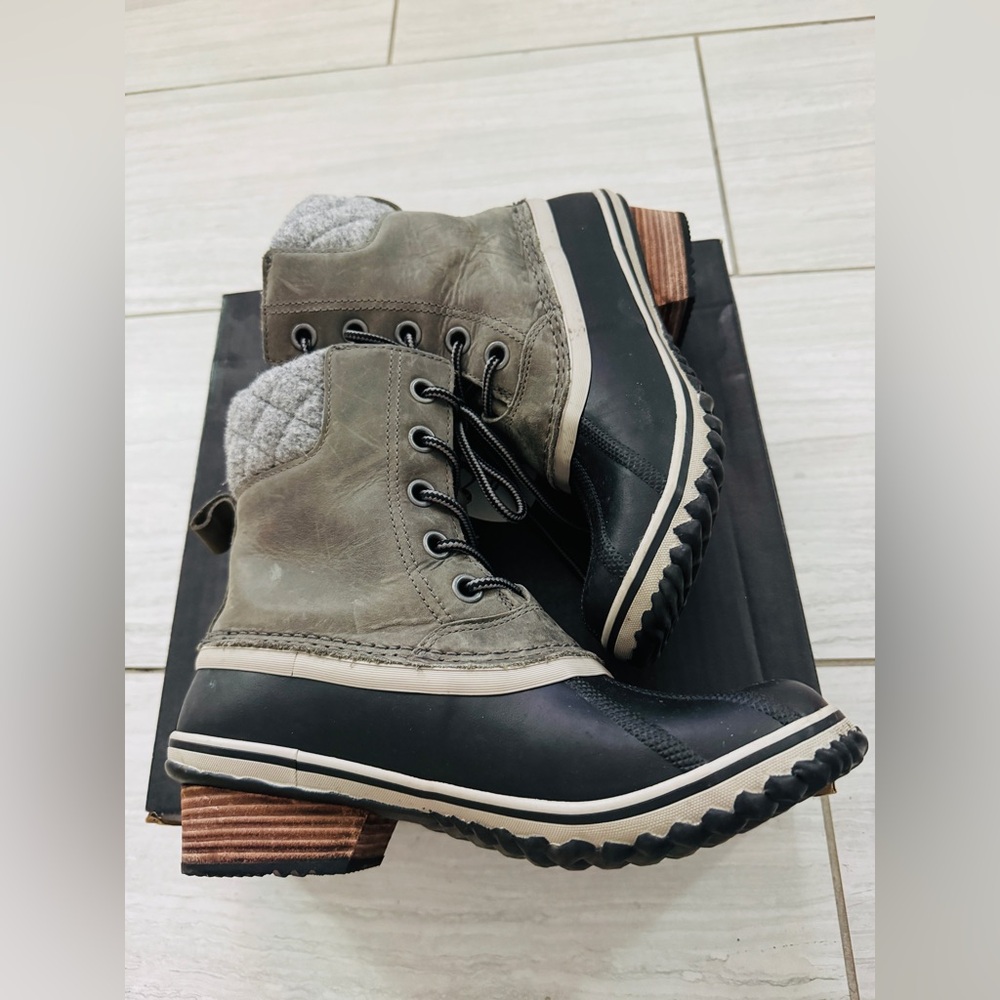 Sorel Quarry Black Slimpack II Lace Boots